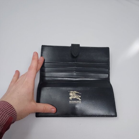 BURBERRY Haymarket Check Black Wallet - Picture 5 of 8